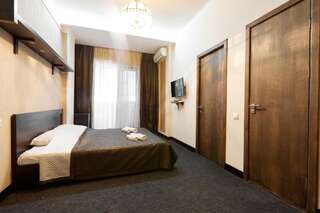 Отель Nikofa Новый Афон Улучшенный номер с 2 кроватями размера «queen-size»-4